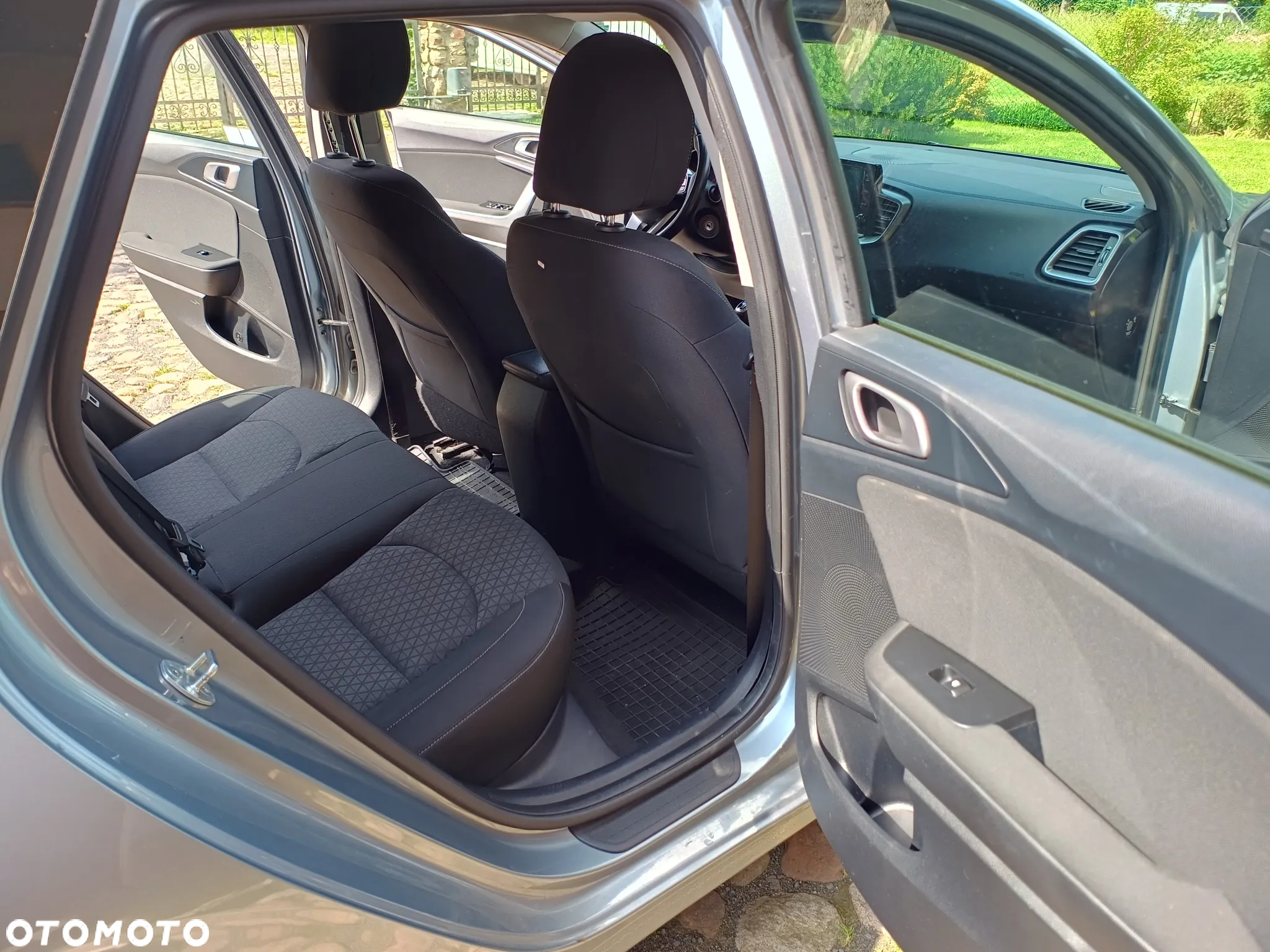 Kia Ceed 1.0 T-GDI M - 12