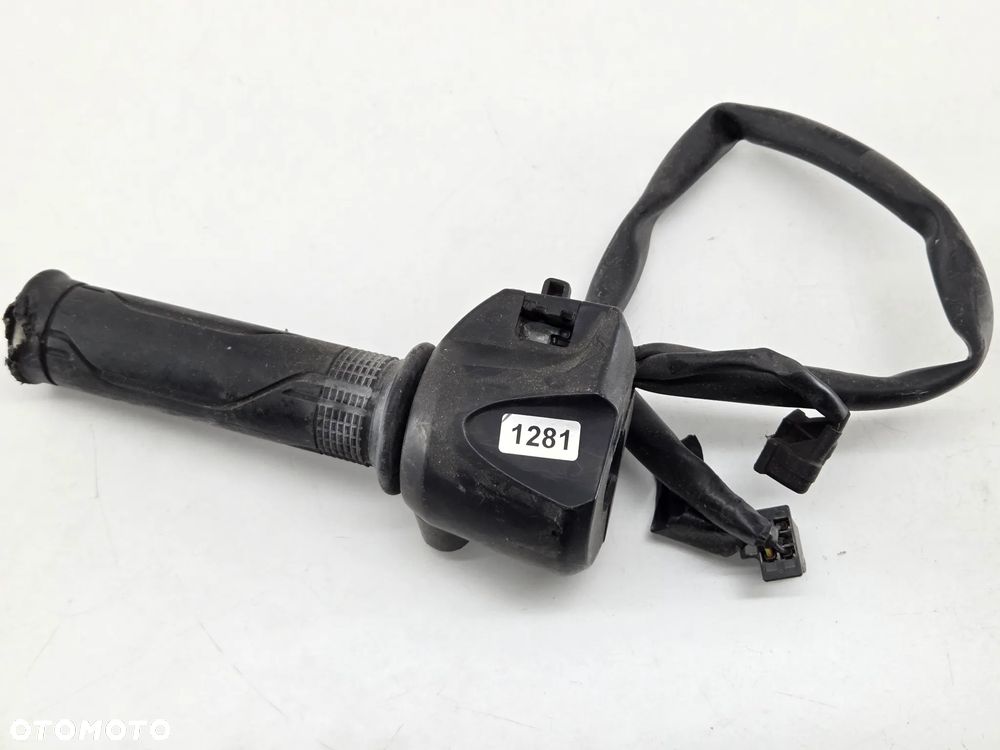 HONDA CB 125 JC64 PRZEŁĄCZNIK PRAWY + ROLGAZ - 1
