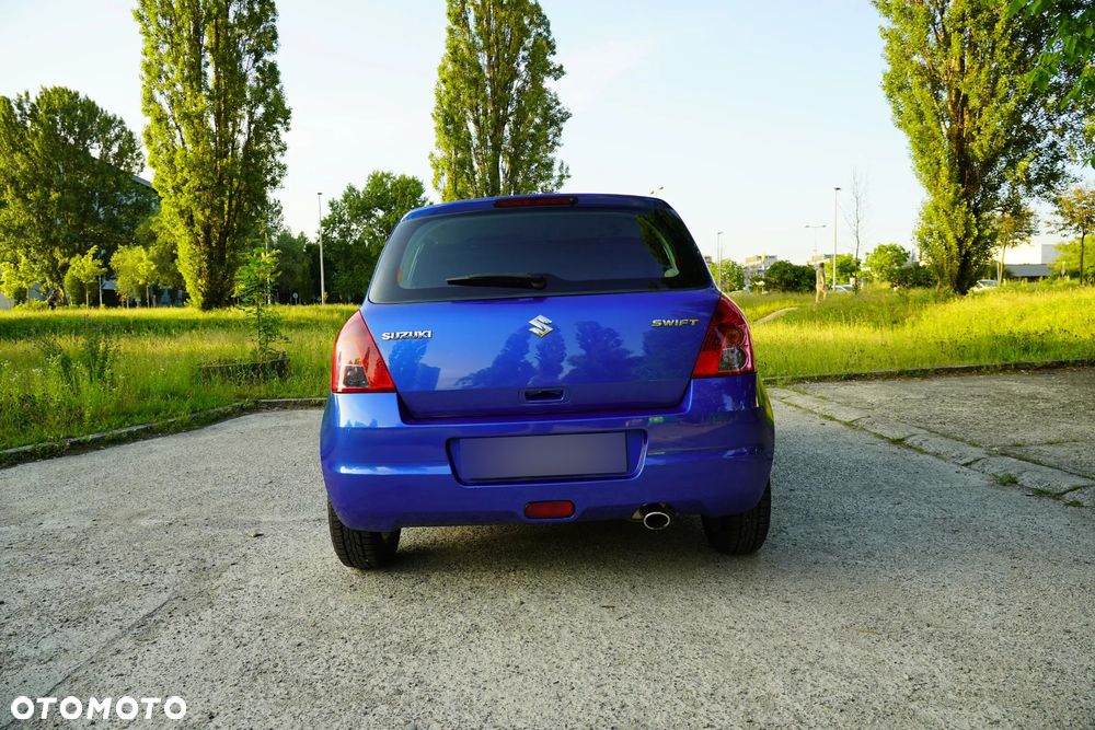 Suzuki Swift - 3
