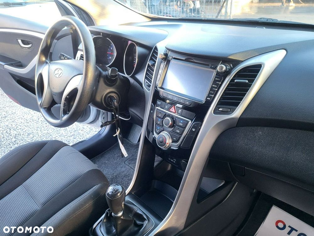 Hyundai i30 - 19