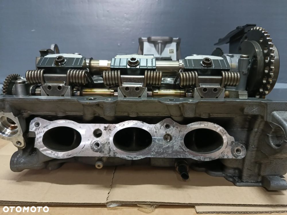 BMW MINI B38A15A 1.5T Głowica silnika 8638087 - 9