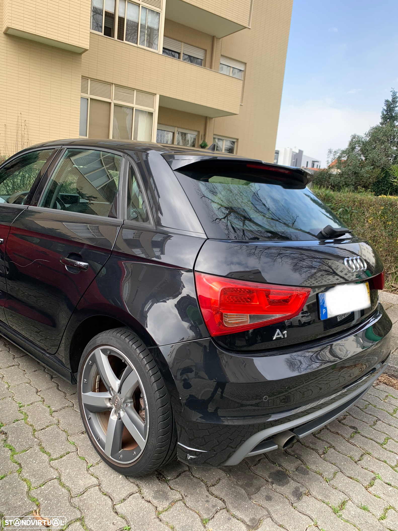 Audi A1 Sportback 1.6 TDI S-line - 2