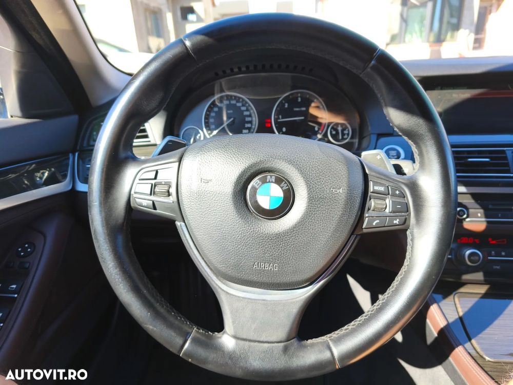 BMW Seria 5 525d xDrive Touring Sport-Aut. Luxury Line - 18