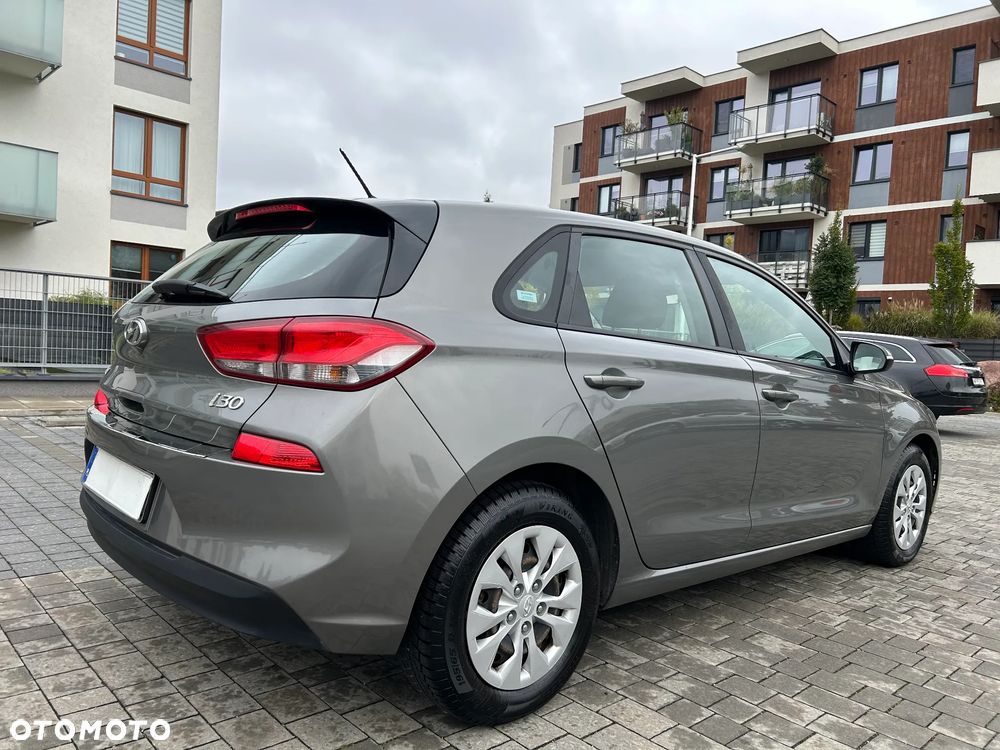 Hyundai i30 1.4 Classic + - 24