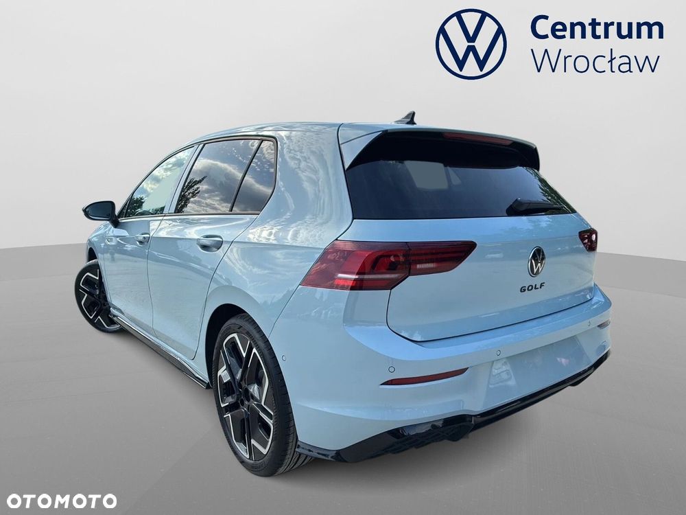 Volkswagen Golf - 10