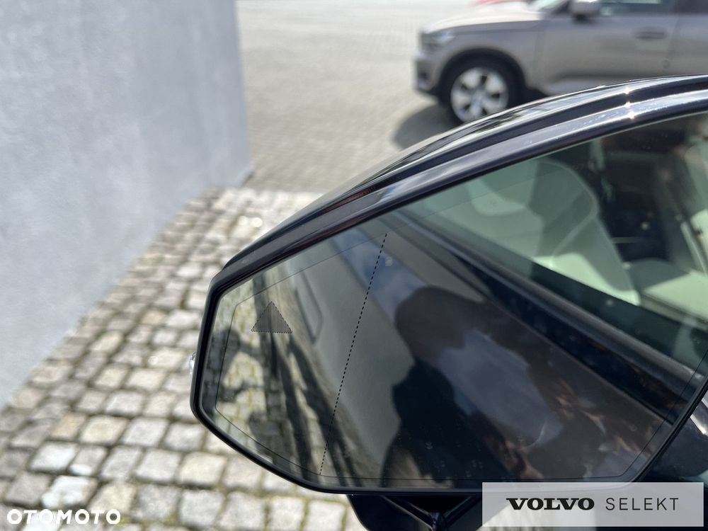 Volvo EX90 - 13
