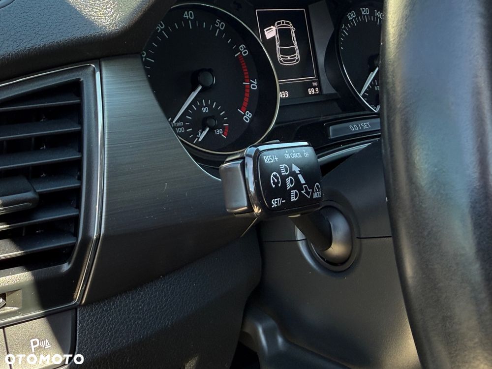 Skoda Fabia 1.0 MPI Joy - 15