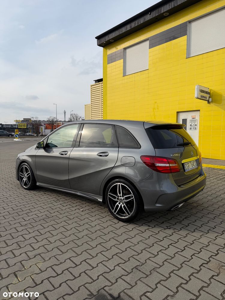 Mercedes-Benz Klasa B 200 (CDI) d 4Matic 7G-DCT AMG Line - 2
