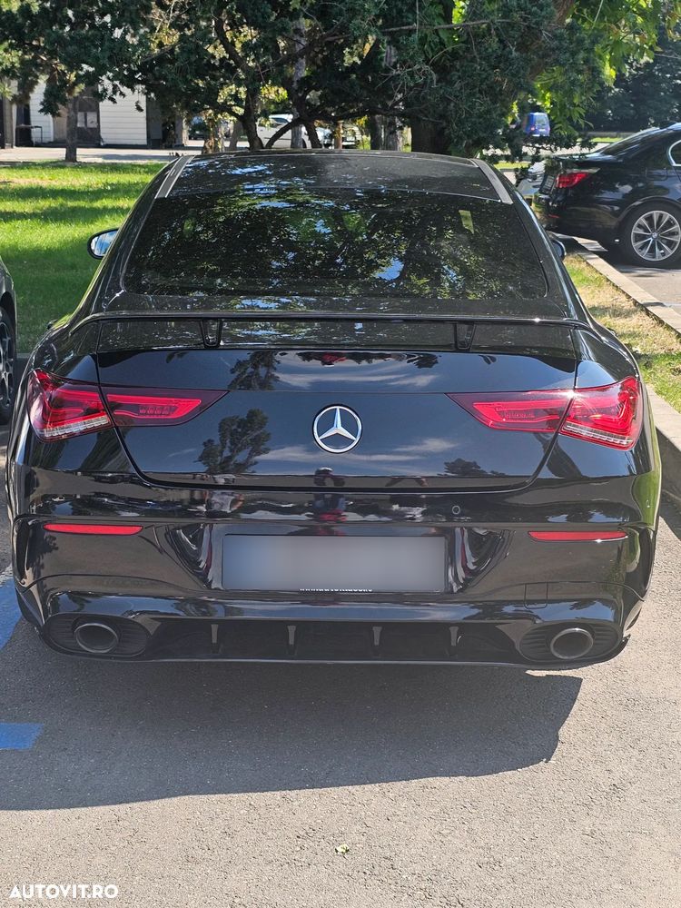 Mercedes-Benz CLA 35 AMG - 9