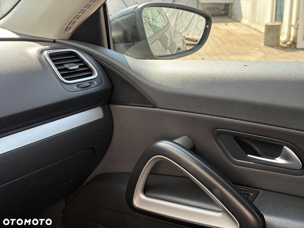 Volkswagen Scirocco - 17