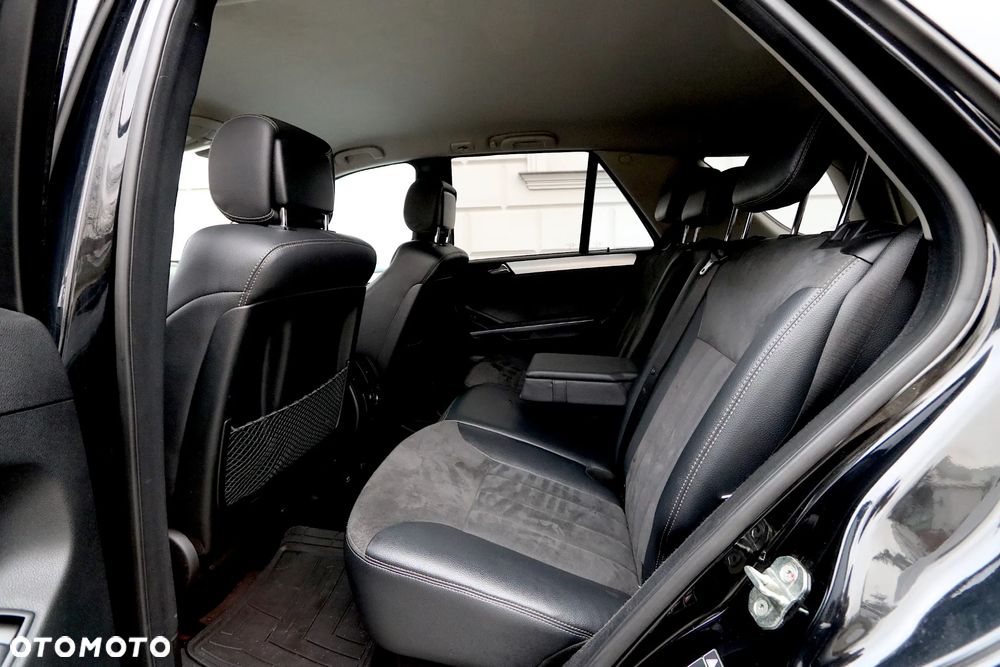 Mercedes-Benz ML - 11