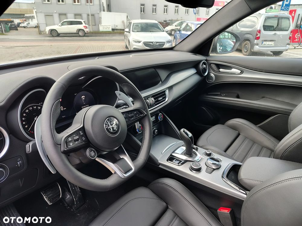 Alfa Romeo Stelvio 2.0 Turbo Veloce Q4 - 23