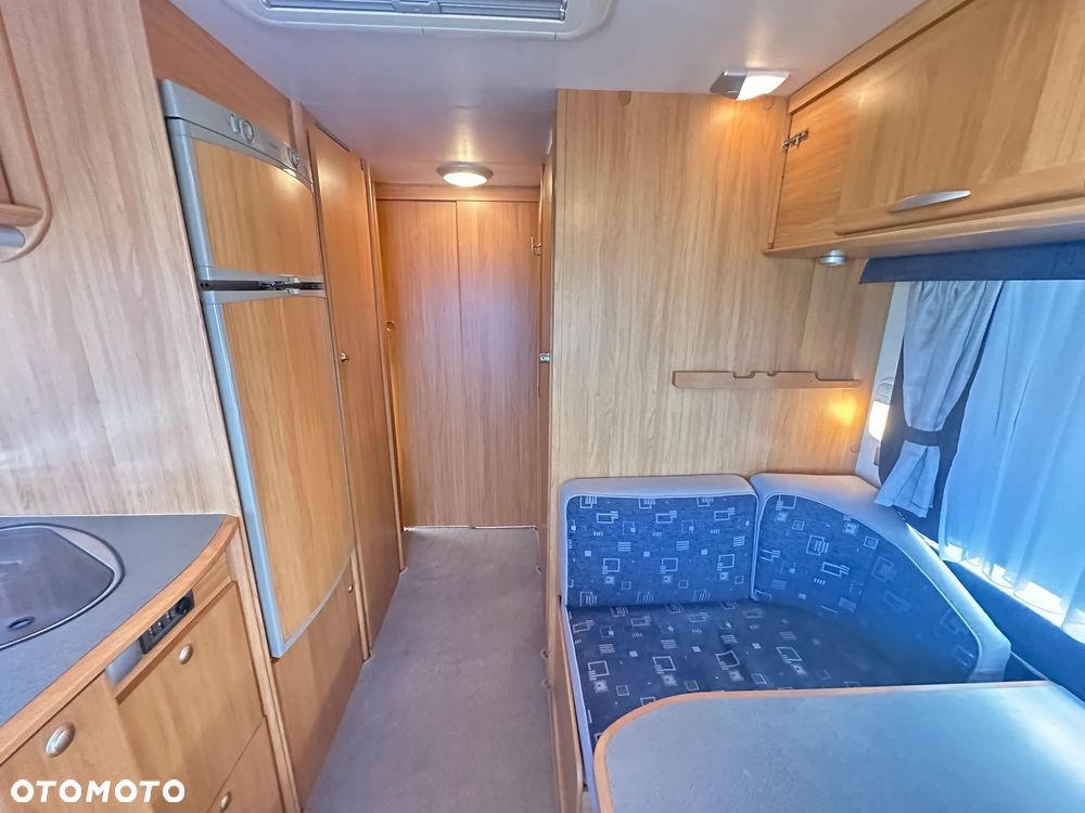 Adria CLASSICA 743 UP z ALDE , dużą markizą. 6/7 osobowa - 34