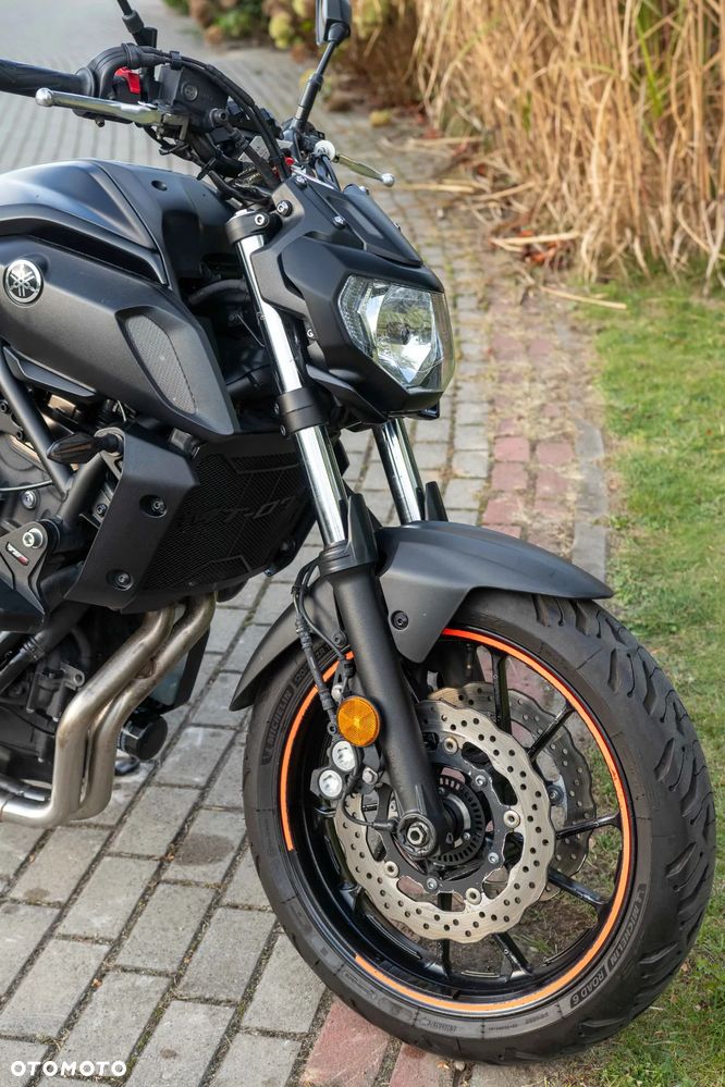 Yamaha MT - 10