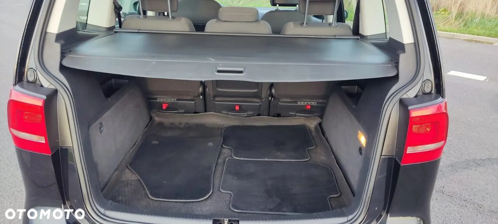 Volkswagen Touran 1.6 TDI DPF BlueMotion Technology DSG Life - 14