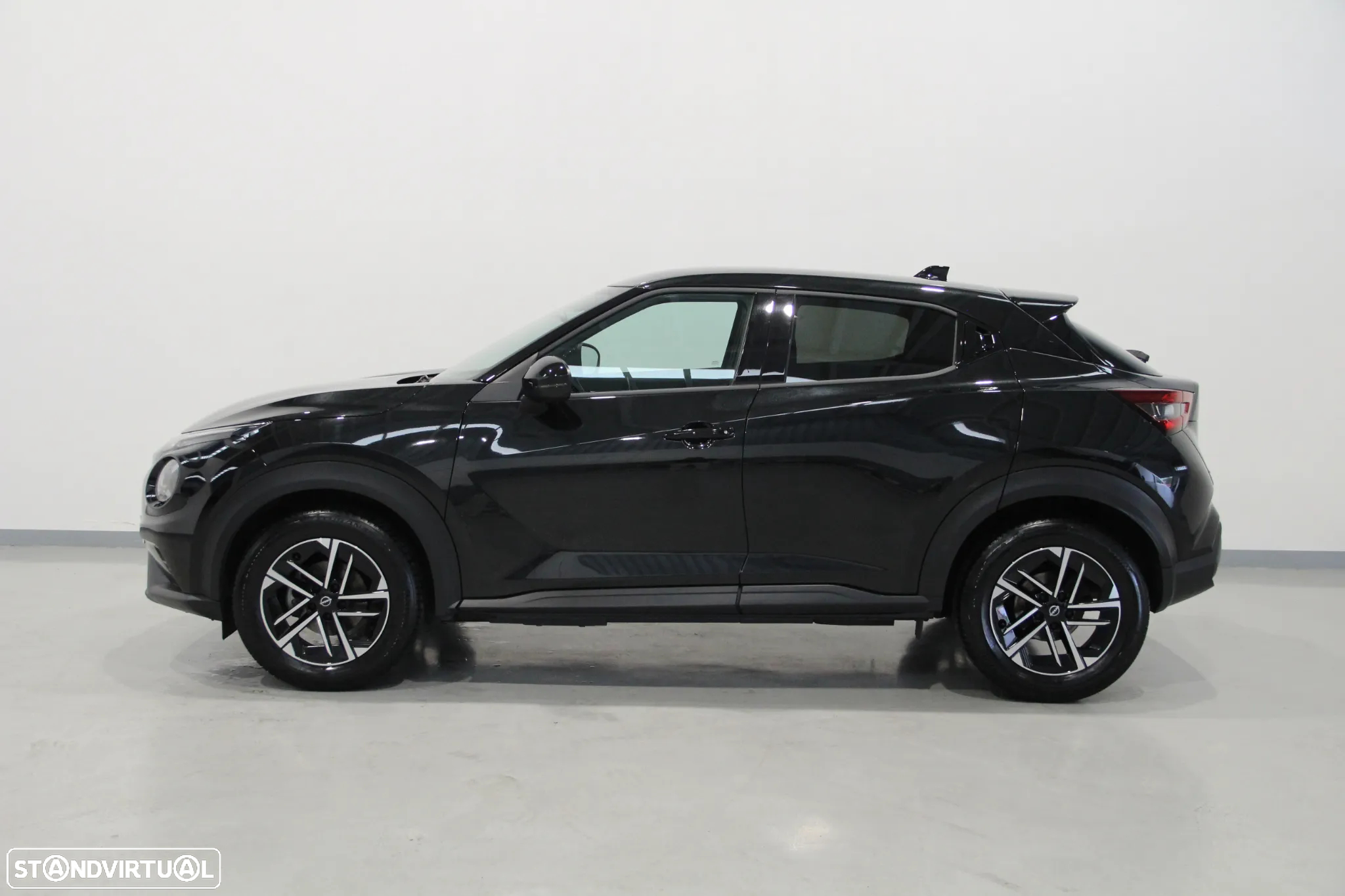 Nissan Juke 1.0 DIG-T N-Connecta NAV. DCT - 2