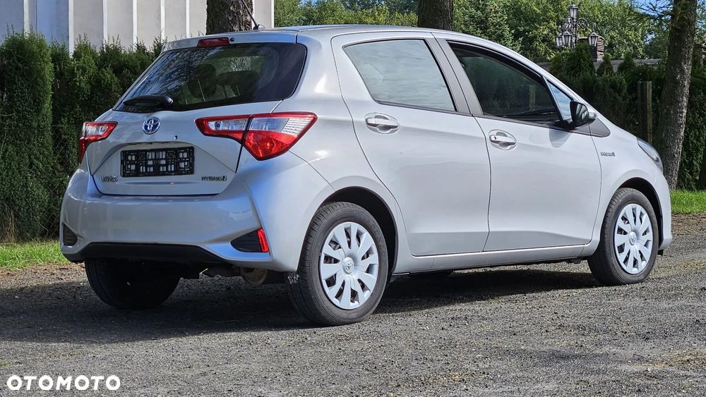 Toyota Yaris - 7