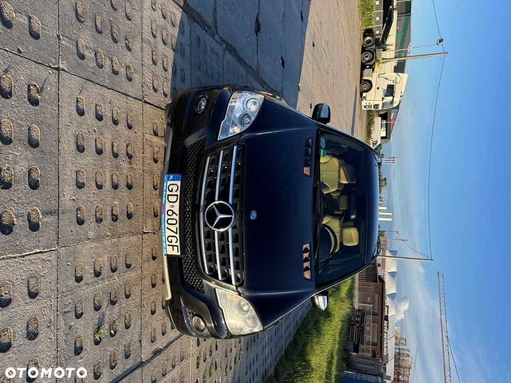 Mercedes-Benz ML - 7