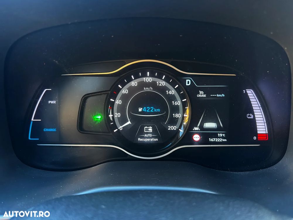 Hyundai KONA Premium - 11