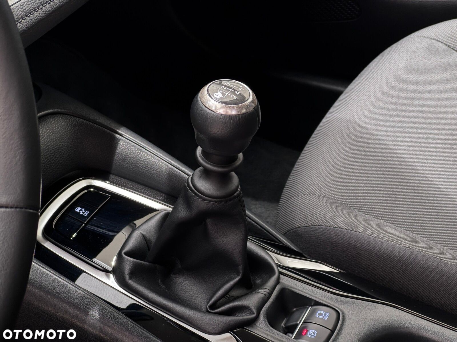 Toyota Corolla 1.5 Comfort - 9
