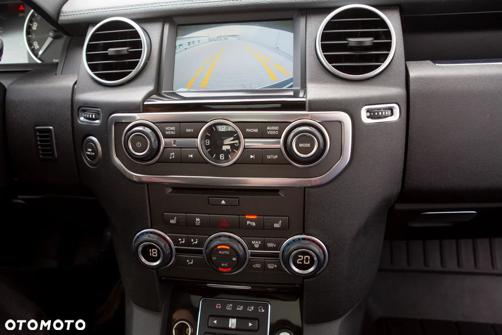 Land Rover Discovery 3.0 SD V6 HSE - 30