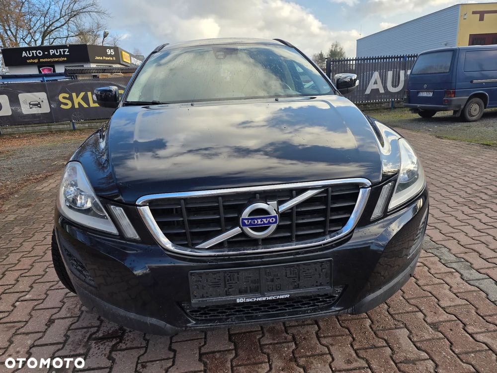 Volvo XC 60 D5 AWD Momentum - 3