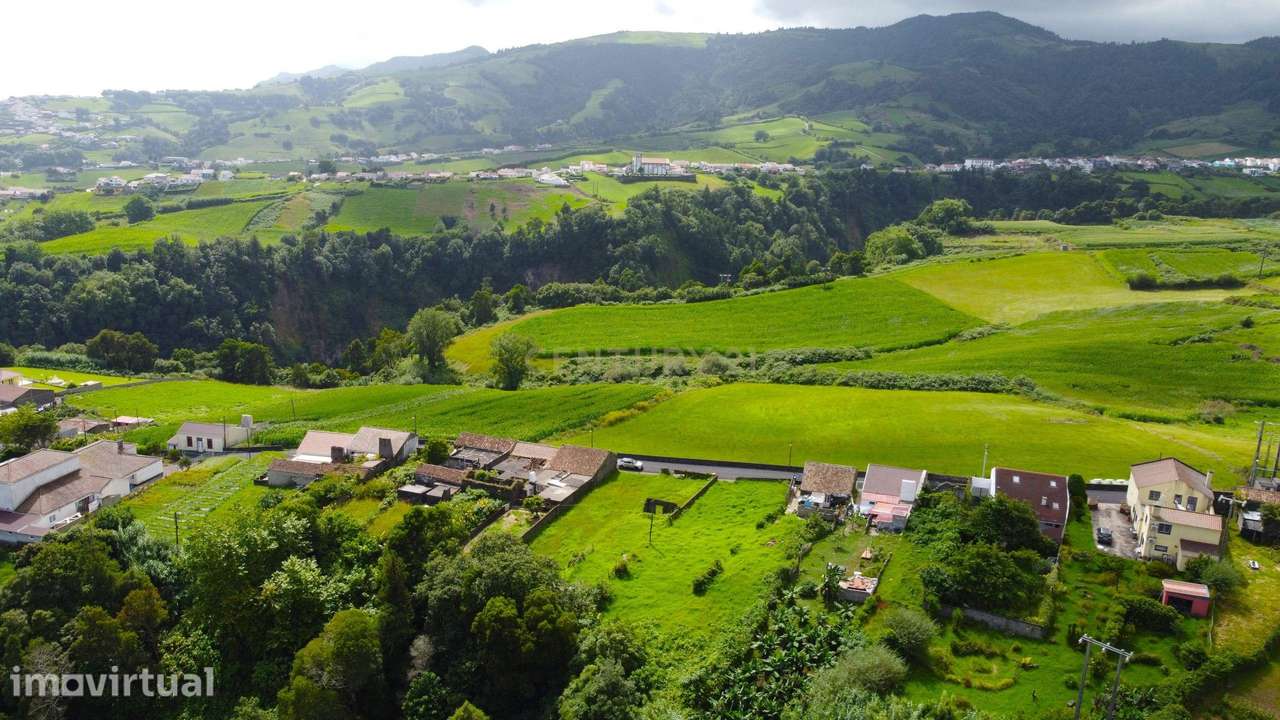 Terreno para Construção com vista para a montanha, perto de comodidade - Grande imagem: 4/16