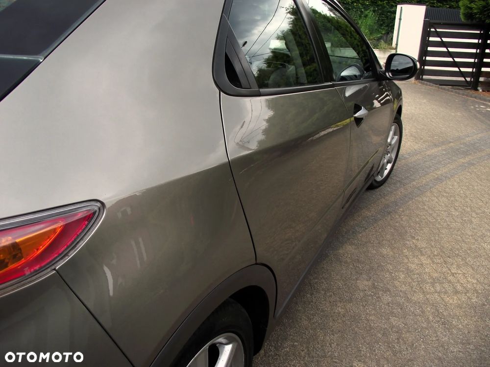 Honda Civic 1.8 Executive - 15