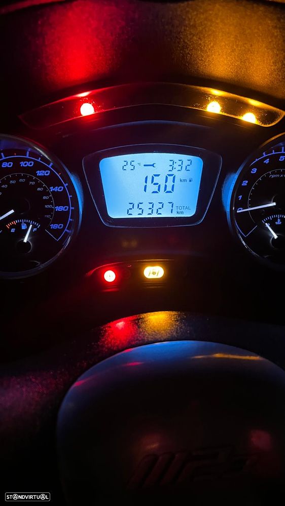 Piaggio MP3 - 3