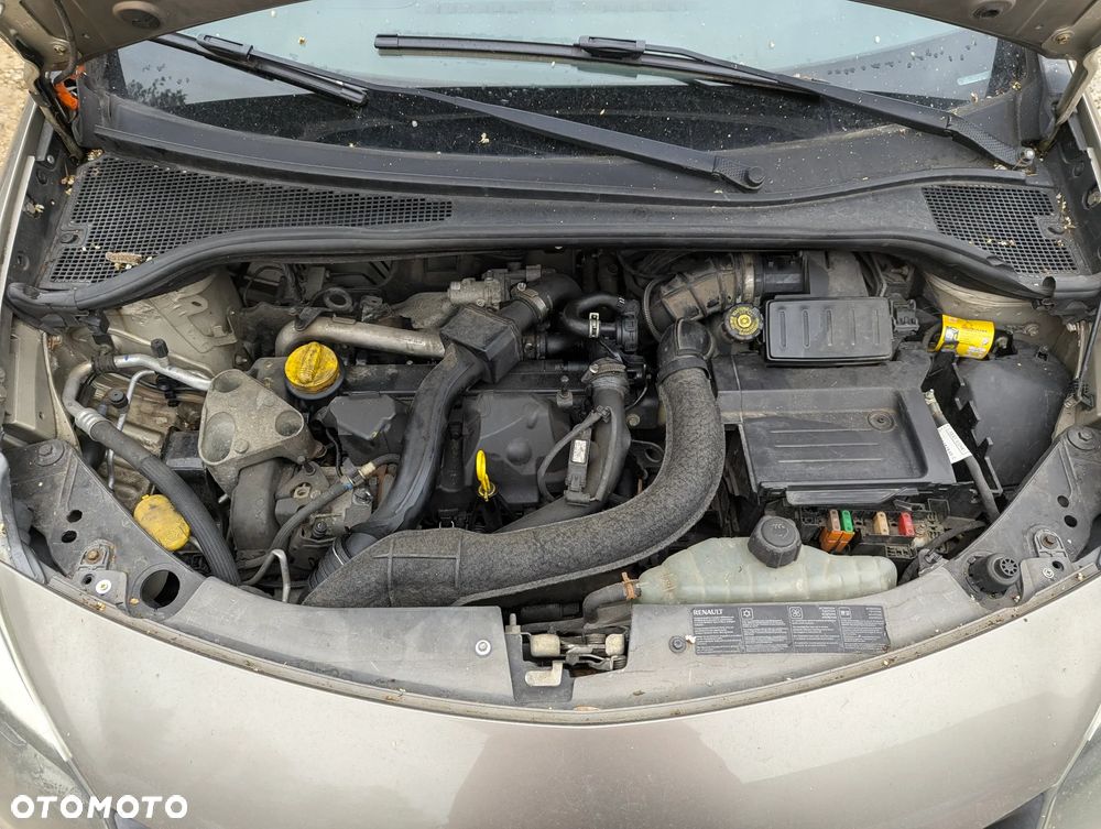 Renault Clio III na części - 8