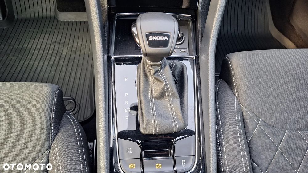 Skoda Karoq 1.5 TSI ACT 4x2 Sportline DSG - 12