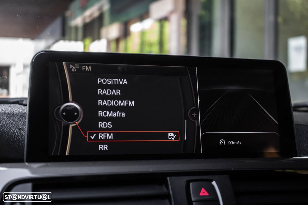 BMW 318 d Auto Line Modern - 32
