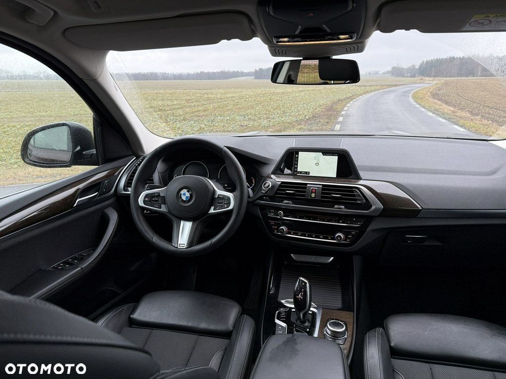 BMW X3 xDrive20i Advantage - 13