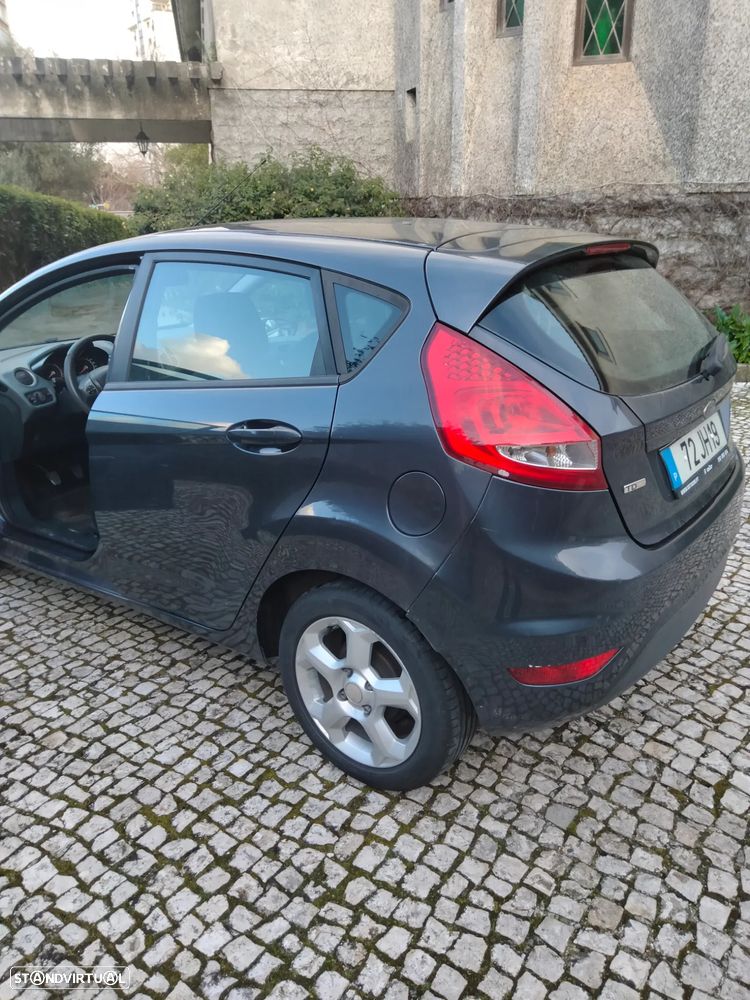 Ford Fiesta - 1