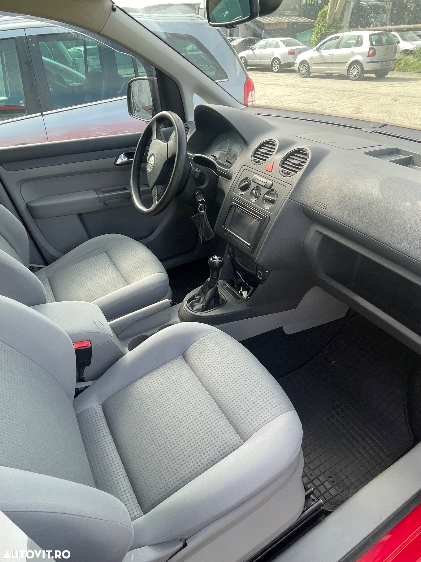 Volkswagen Caddy 1.6 Familie (5-Si.) - 4