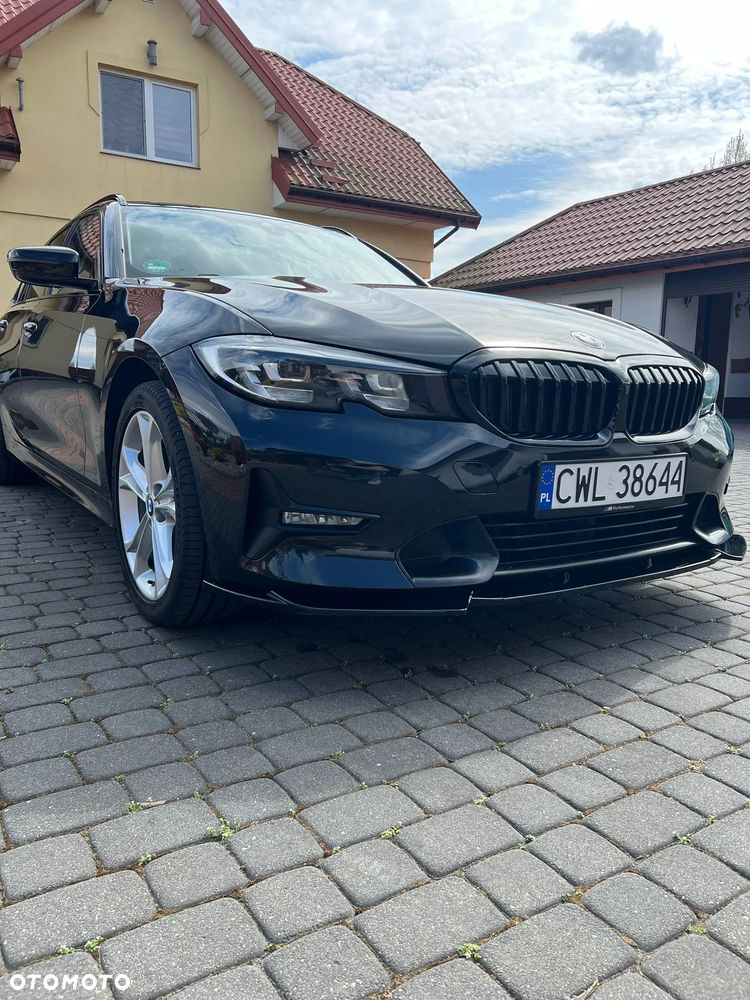 BMW Seria 3 320d Sport Line - 3