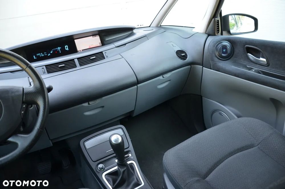 Renault Grand Espace 2.0 Dynamique - 33