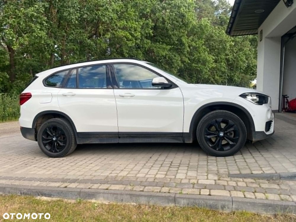 BMW X1 sDrive18i Advantage - 6