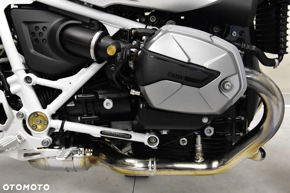 BMW R - 26