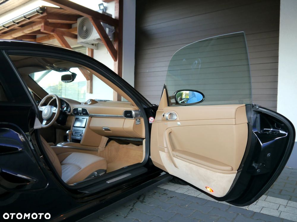 Porsche 911 Turbo Tiptronic S - 34