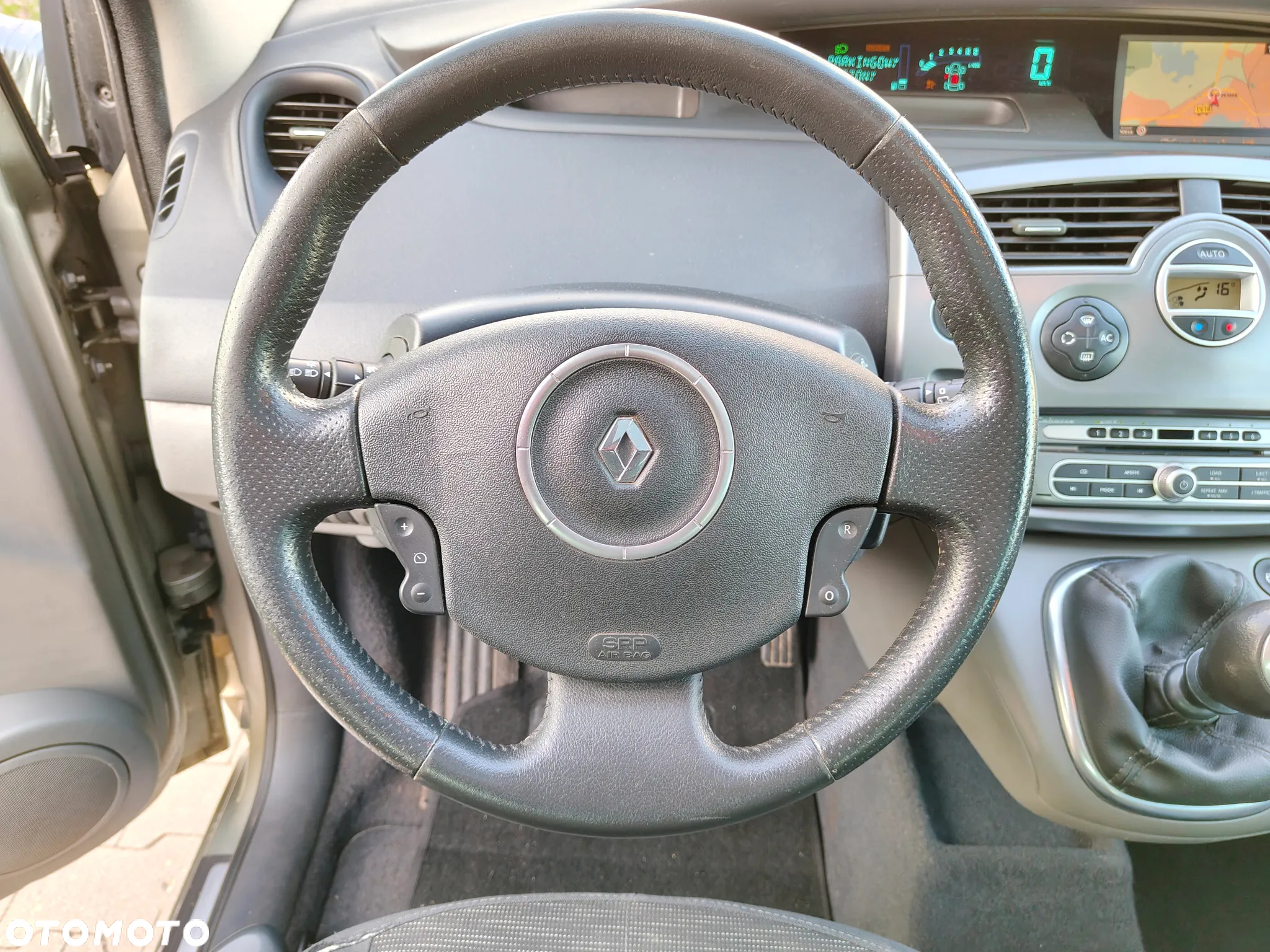 Renault Scenic 2.0 dCi Expression - 33