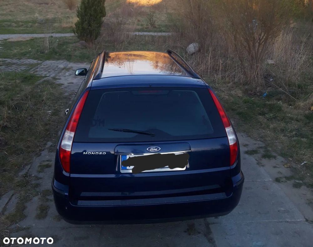 Ford Mondeo 1.8 Ghia - 2