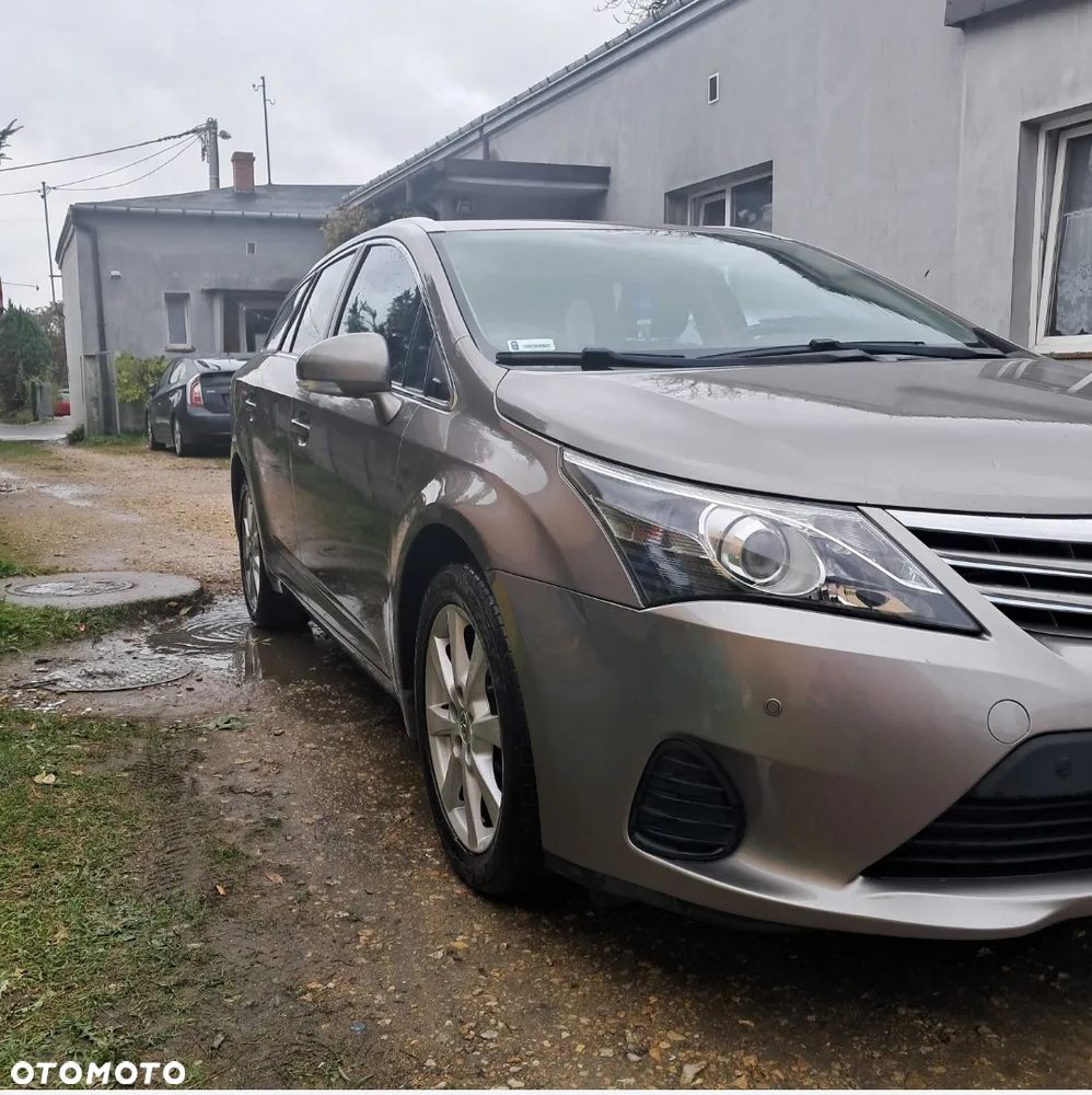 Toyota Avensis 2.0 D-4D Active - 3