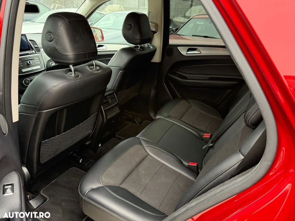 Mercedes-Benz GLE 250 d 4Matic 9G-TRONIC AMG Line - 13