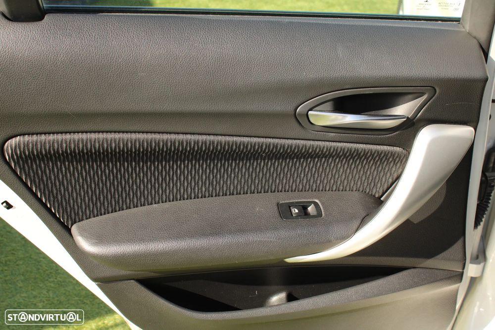 BMW X1 16 d sDrive - 19