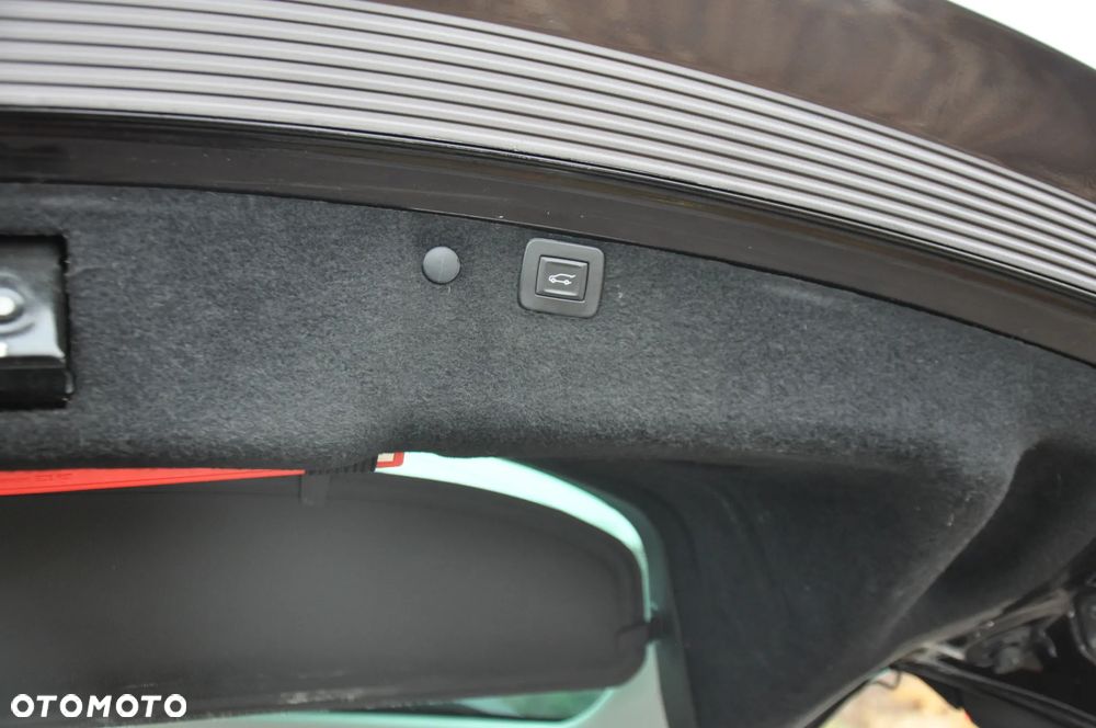 Opel Insignia 2.0 CDTI Cosmo S&S - 19