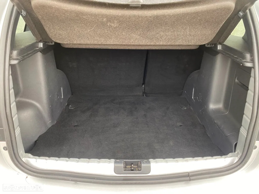 Dacia Duster 1.2 TCe Prestige - 16