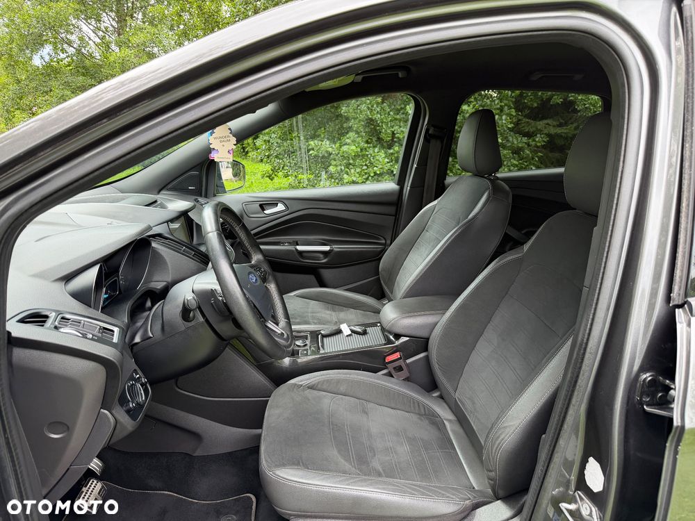 Ford Kuga 2.0 TDCi 4x4 ST-Line - 13