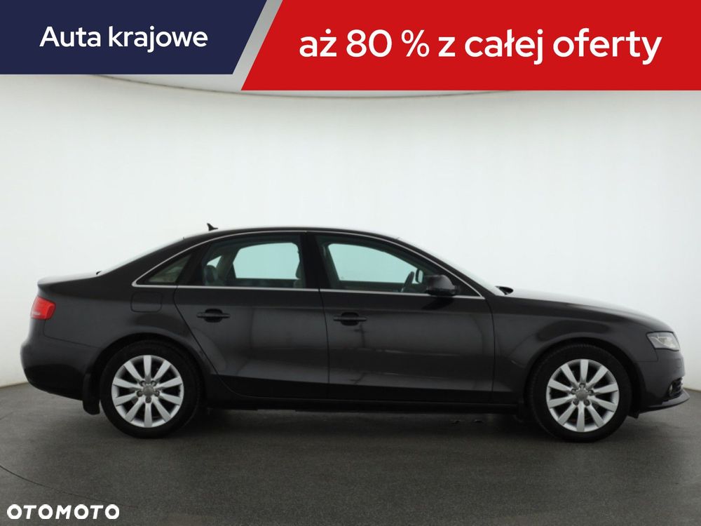 Audi A4 Limousine - 8
