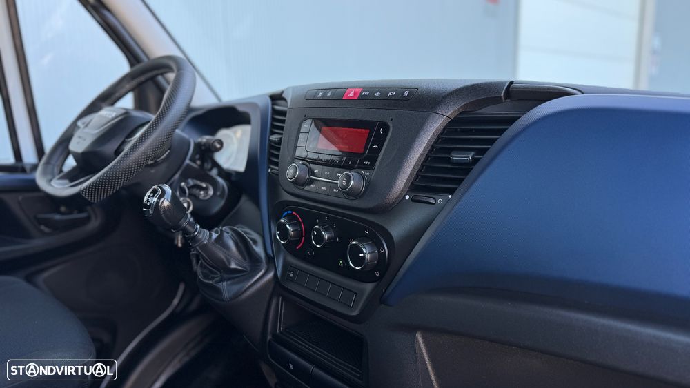 Iveco Daily 3.0 35C18H 3750 - 23